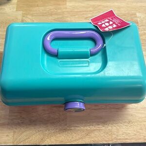 NWT Caboodles Makeup Box with Mirror. Comes with brand new ColourPop brushes!